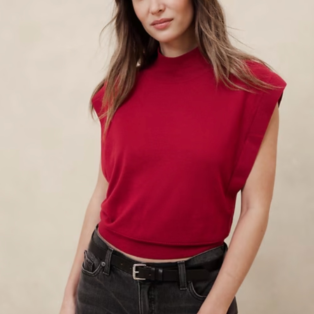 Banana Republic 100% Merino Wool Mock Neck Sweater in Red